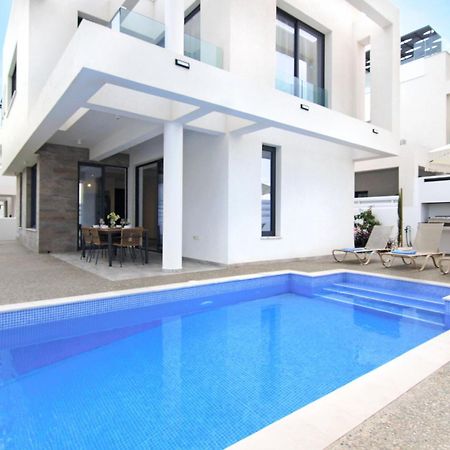 Villa Queen Isabella Protaras Exterior photo